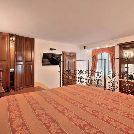 First Of Aparthotel Florence