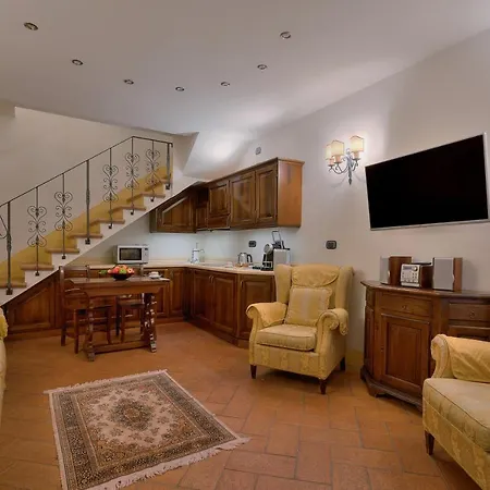 Aparthotel First Of Florence